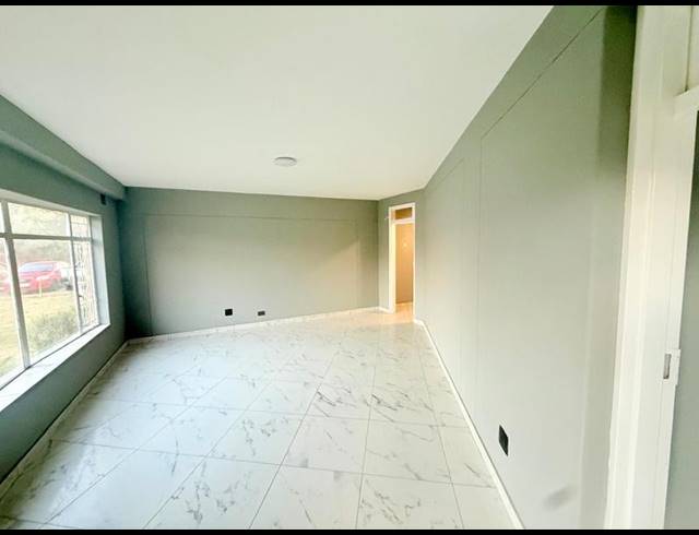 1 BEDROOM APARTMENT FOR SALE IN VANDERBIJLPARK CE 1